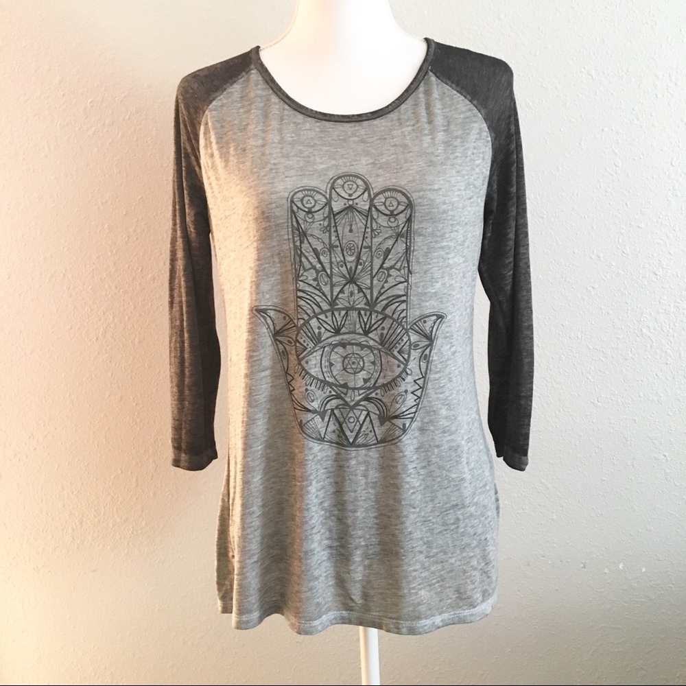 NWT Hams-a Hand Gray T shirt SZ MEDIUM ZOE + LIV